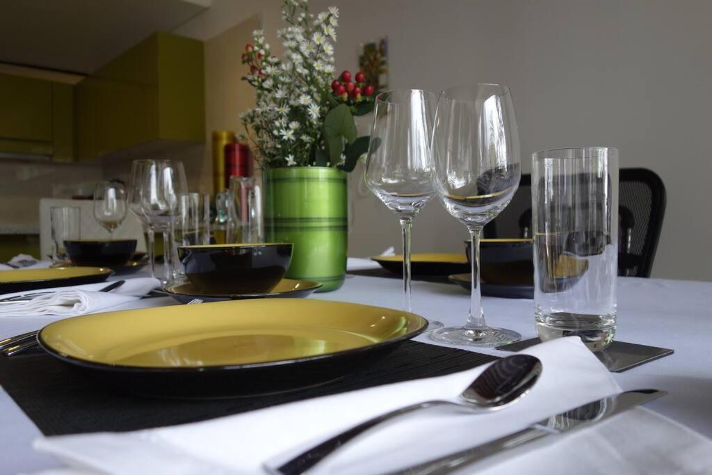 Apartamento Bespoke Suite, Unique Location, Complementary Airport Pick Up *