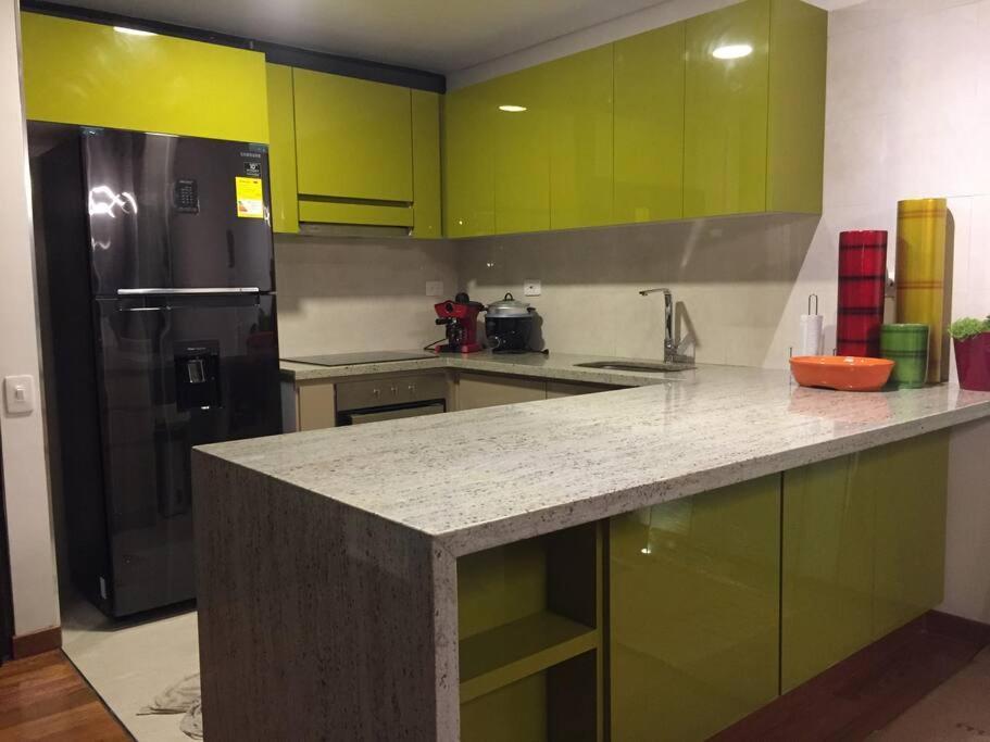 Bespoke Suite, Unique Location, Complementary Airport Pick Up Apartamento